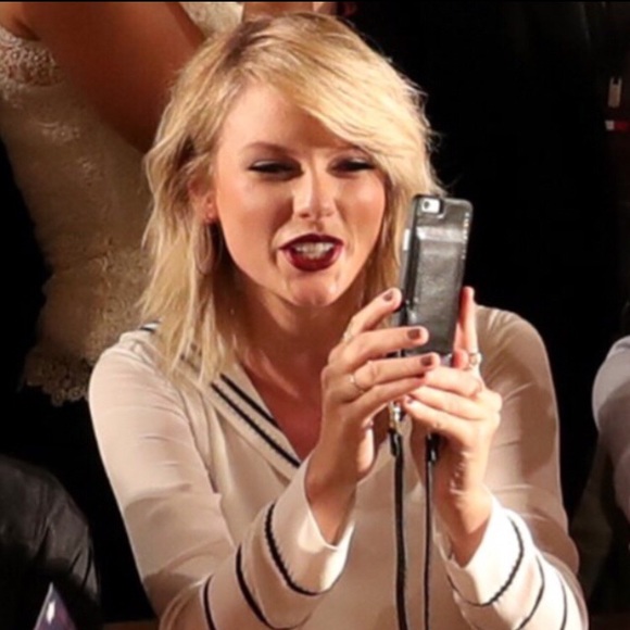 New Optional Pouch for iPhone Crossbody Case -Ema - Picture 5 of 8